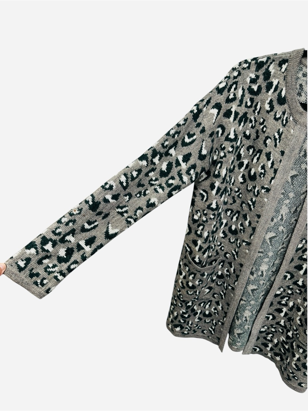 Cynthia Rowley gray leopard print open front cardigan sweater Size S - Picture 7 of 10